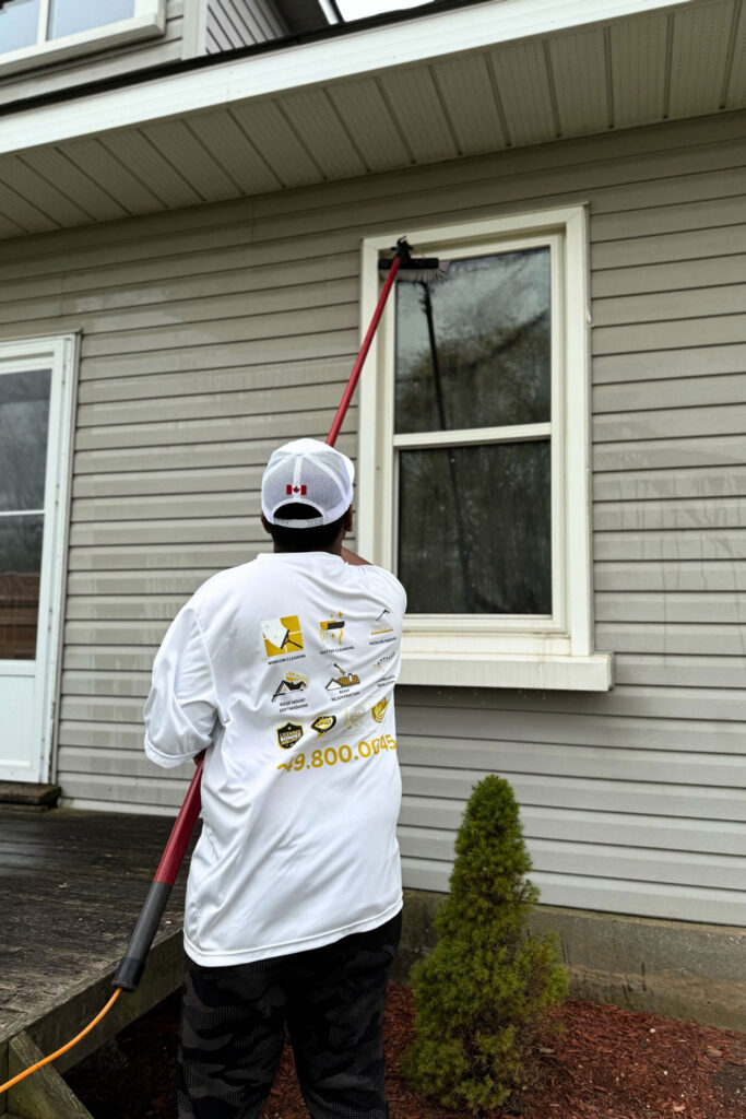 Window Cleaning Simcoe County - Simcoe Home Solutions Window Cleaning Simcoe County - Simcoe Home Solutions